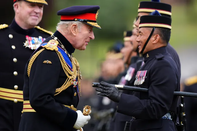 The King visits The King's Gurkha Artillery at Larkhill