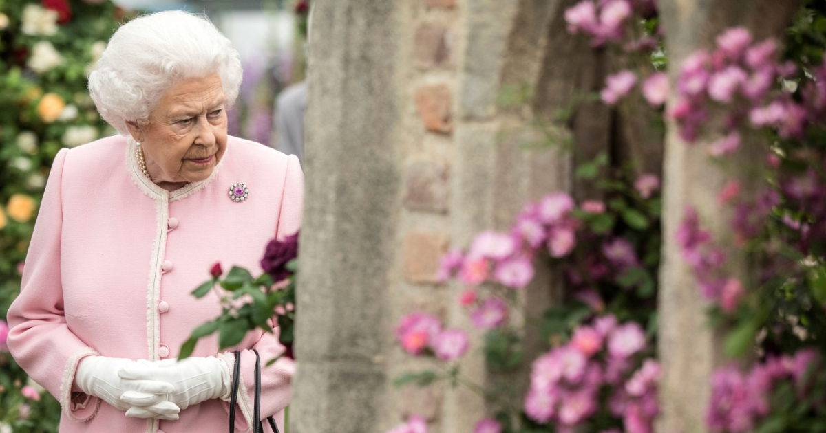 The Queen Visits Rhs Chelsea Flower